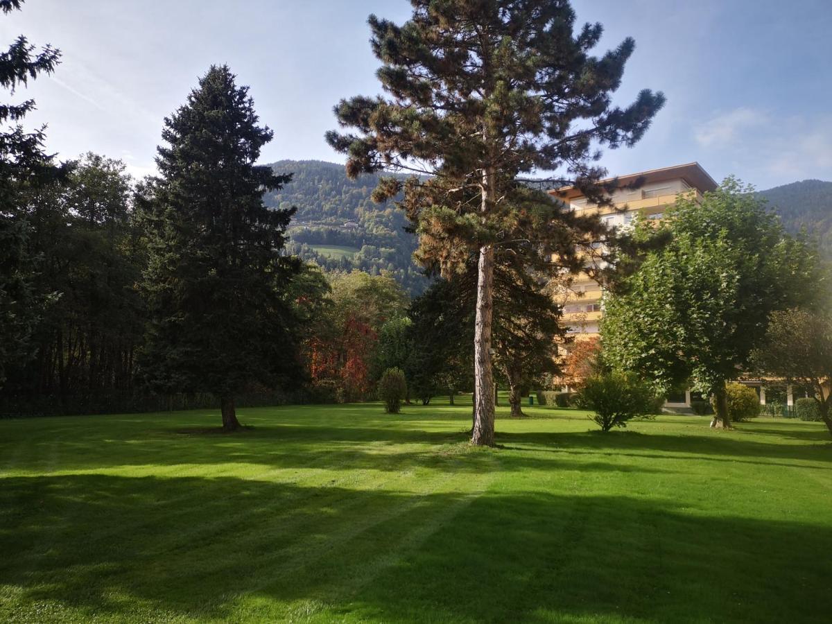 Kaernten Ossiacher See Apartment Zwei Zimmer Ferienwohnung Direkter Seezugang Strand Beheizte Schwimmhalle Bodensdorf Zewnętrze zdjęcie